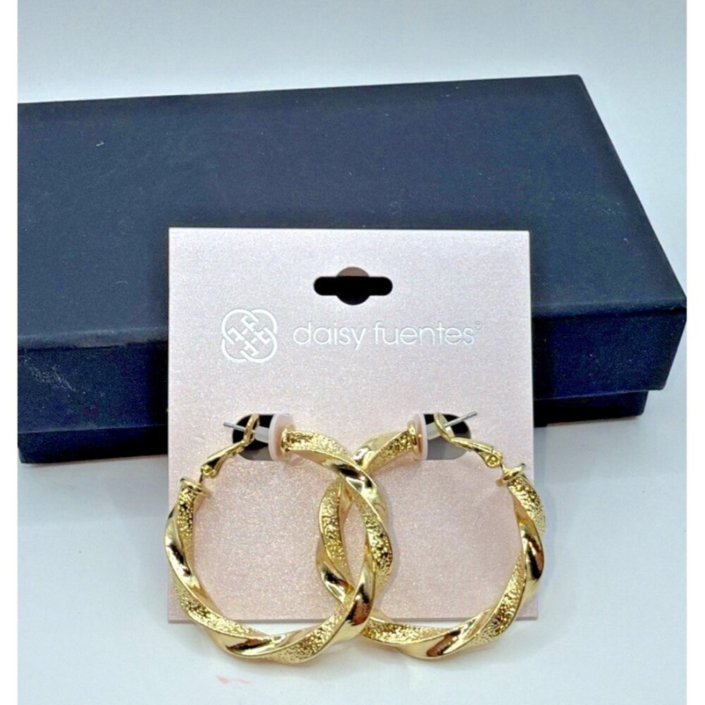 Daisy Fuentes Gold Tone Twisted Hoop Loop Pierced Earrings 1-1/2" Textured